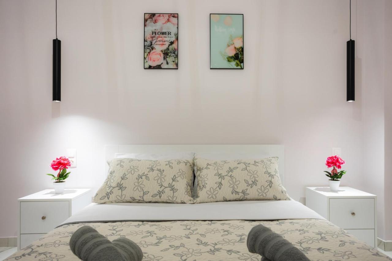 Virós Nina'S Luxury Apartments מראה חיצוני תמונה