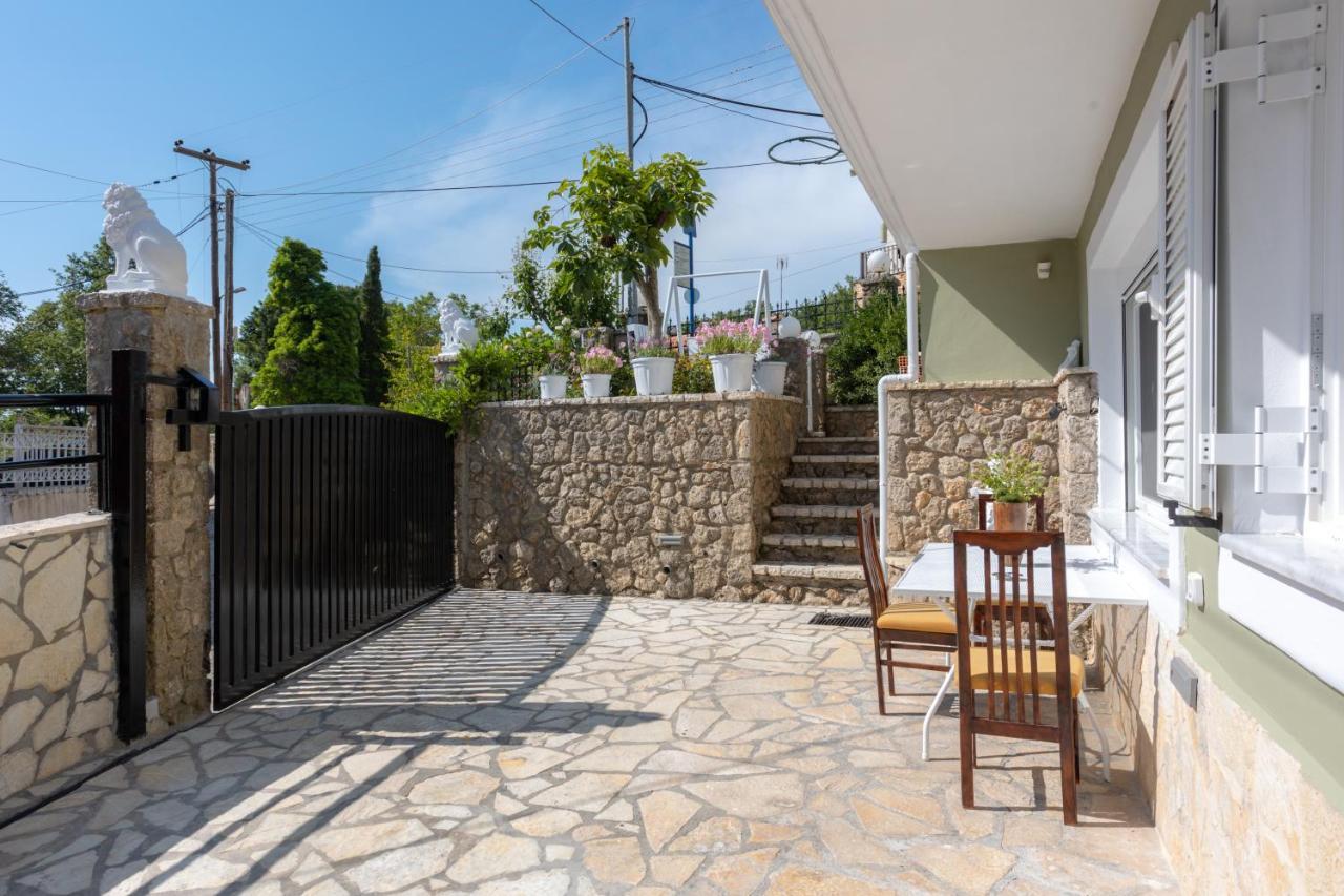Virós Nina'S Luxury Apartments מראה חיצוני תמונה
